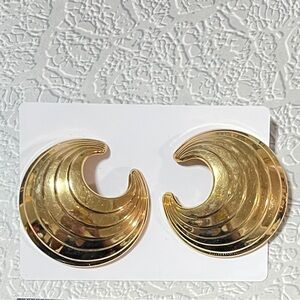 80s Gold Toned Ribbed Crescent Pierced Statement Earrings
